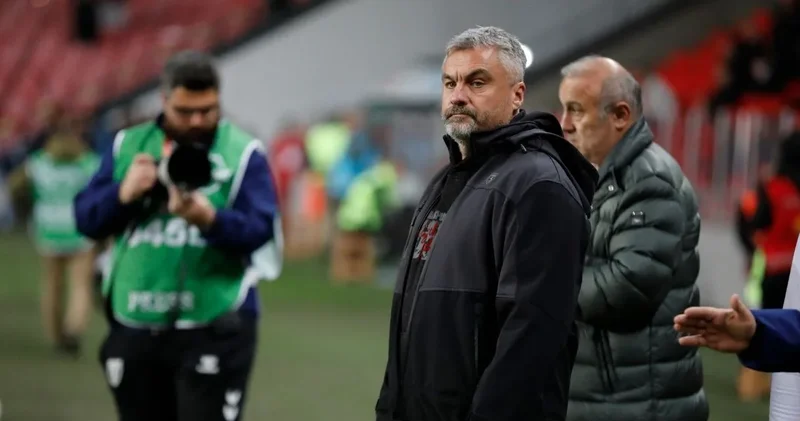 Samsunspor evinde vuruldu: Reis şoke oldu