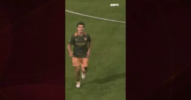 Babasının izinde! Wesley Sneijder in oğlu Jessey, 17 yaşında profesyonel arenada.