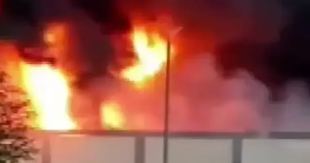 Denizli de bir fabrikada yangın çıktı VİDEO İZLE