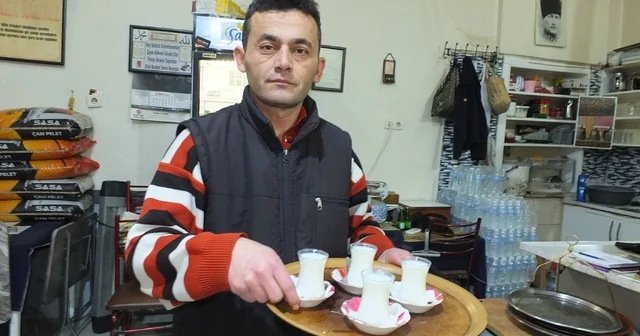 Burhaniye de kahvehanelerde çay yerine süt içiliyor Balıkesir Haberleri