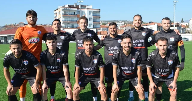 Selendi Belediyespor üçte üç yaptı Manisa Haberleri