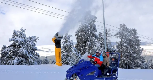 Sarıkamış Kayak Merkezi nde suni karlama sistemiyle kar üretimi başladı Kars Haberleri
