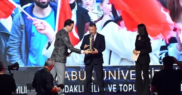 Sosyalfest, Uluslararası Elmas Ödülleri nden ödülle döndü Karabük Haberleri