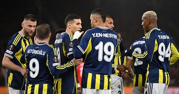 Fenerbahçe de Konyaspor maçı öncesi 4 eksik!