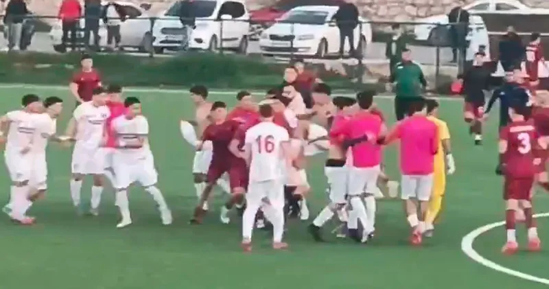 Maçtan sonra saldırdılar: 4 futbolcu hastaneye kaldırıldı