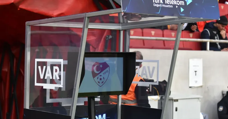 Son dakika: Trabzonspor Beşiktaş maçının VAR hakemi açıklandı