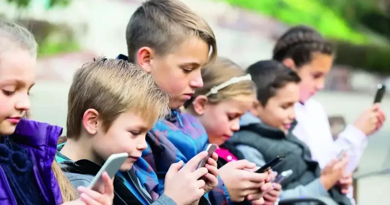 Çocuklar ilk kelimelerini artık ekrandan duyuyor Gündem Haberleri