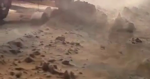 Palandöken geçidinde kar ve tipi nedeniyle mahsur kaldılar Tipiden dolayı yolda kalan araçlar Macera Off road ve Karayolları ekiplerince kurtarıldı Erzurum Haberleri