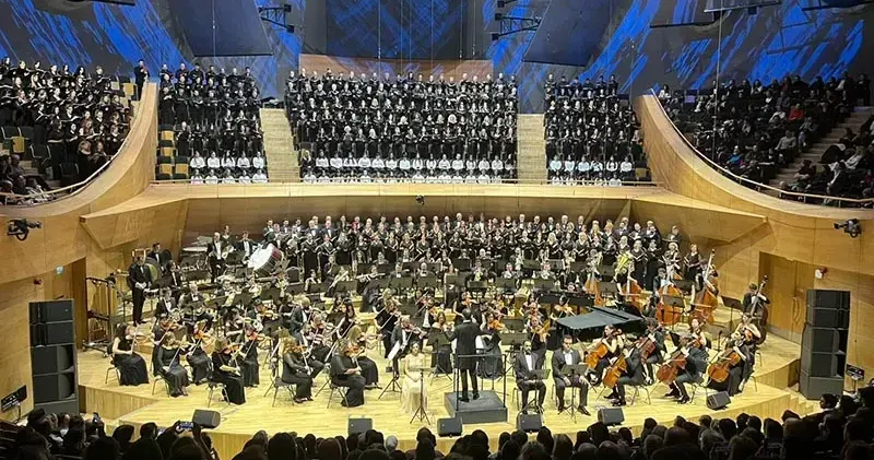 Devlet Çoksesli Korosu, Dünya Koro Günü nde 500 kişiyle sahne aldı