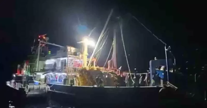 Gece yarısı teknelere baskın