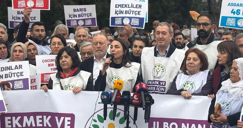 DEM Parti den TBMM önünde bütçe protestosu: Meclis in derdi asgari ücretliler değil