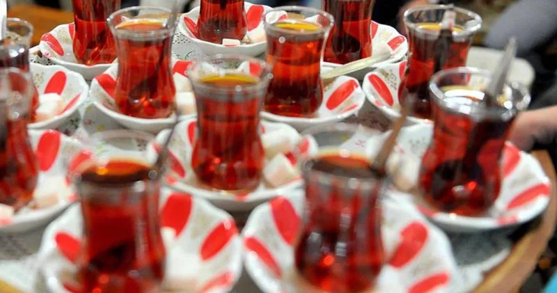 Lokantalarda restoranlarda çay içenler dikkat! Boyalı çay kullanımı zirve yaptı