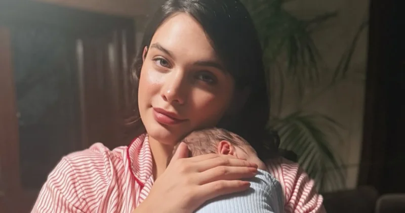 Beste Kökdemir ile oğlu Kai Güneş ten anne oğul pozu