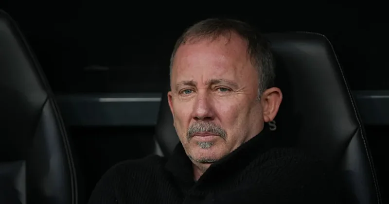 Beşiktaş’ta Sergen Yalçın’dan Emirhan Topçu’ya Trabzonspor maçında sürpriz görev!