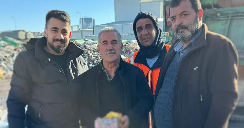 Bankada işlem yaparken başına geldi: Para ararken çöp çıktı!