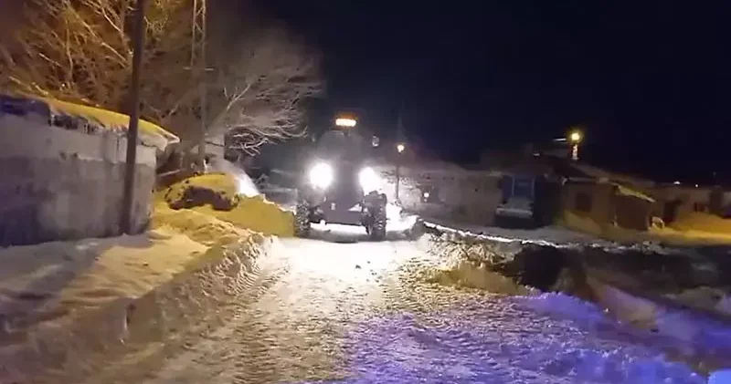 Damdan düşen Boran, iş makinesi ile yol açılıp hastaneye ulaştırıldı