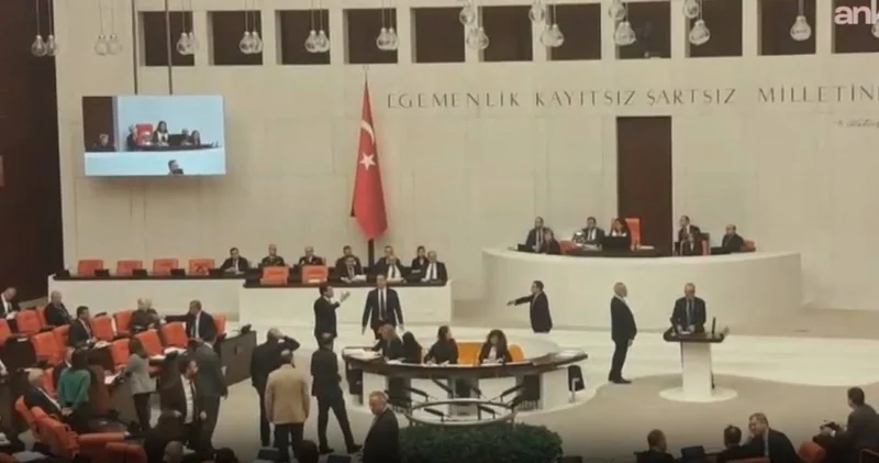 Meclis te ortalık yine karıştı: DEM li vekillerle İYİ Partili vekiller arasında sert sözler