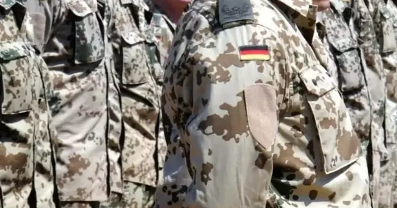 Danimarka nın davetine icabet! Kuzey Kutbu nda Alman postalı sesleri