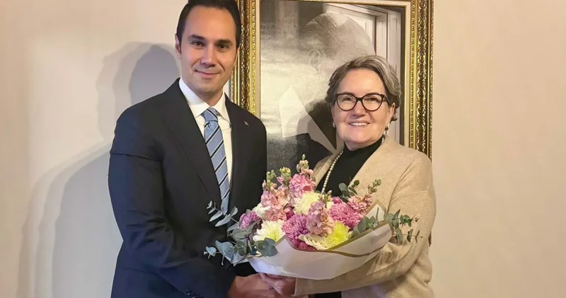 Doğru Yol Partisi nden Meral Akşener e sürpriz ziyaret