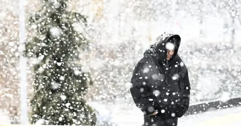 İstanbul a kar geliyor! AKOM tarih verdi: 2 gün lapa lapa yağacak!