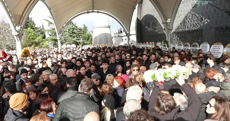 Etiyopya da silahlı saldırıda ölen iş insanları İstanbul da son yolculuklarına uğurlandı