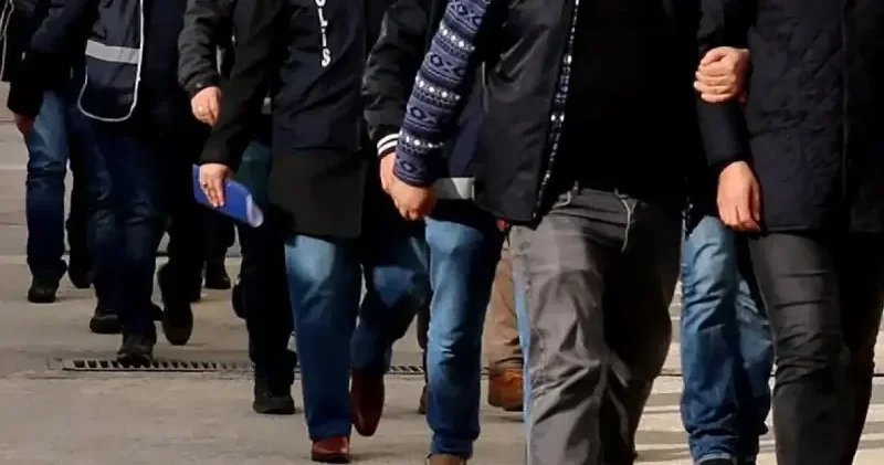 FETÖ nün Emniyet mahrem yapılanmasına darbe: 14 şüpheli tutuklandı İstanbul Haberleri
