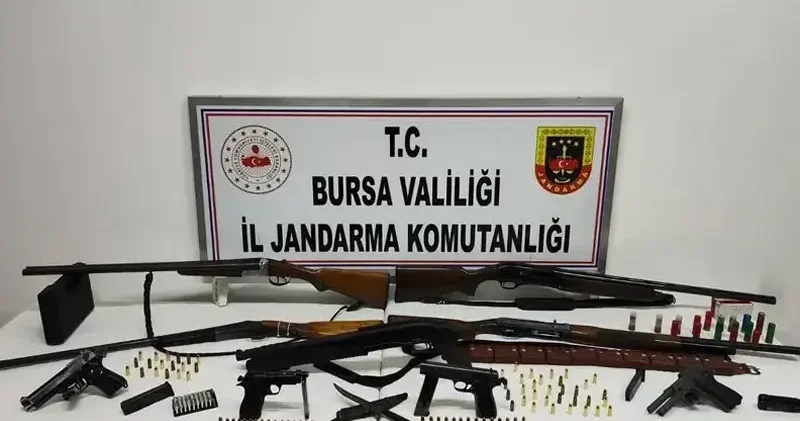 Bursa da ruhsatsız silah operasyonu: Çok sayıda silah ve mühimmat ele geçirildi Bursa Haberleri