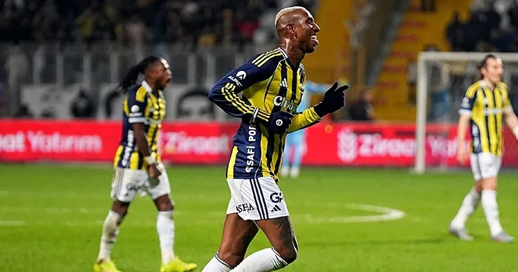 Anderson Talisca, kupada da durmadı!