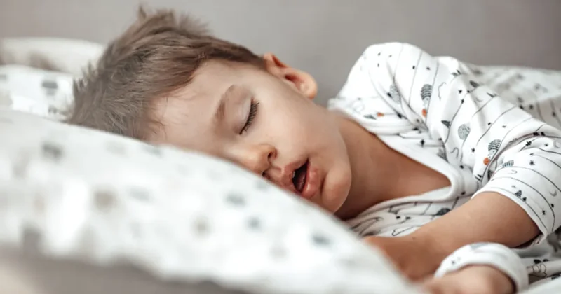 Çocuğunuz sürekli ağzı açık mı nefes alıyor? Nedeni bu olabilir!