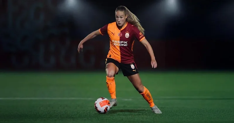 Sarı kırmızılı taraftar transfer beklerken haber kadın takımından geldi: Foederer Galatasaray da