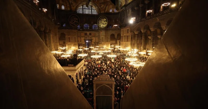 Miraç Kandili oruç tutulur mu? Kandilde oruç tutulur mu? Diyanet e göre Kandil orucu nasıl tutulur?