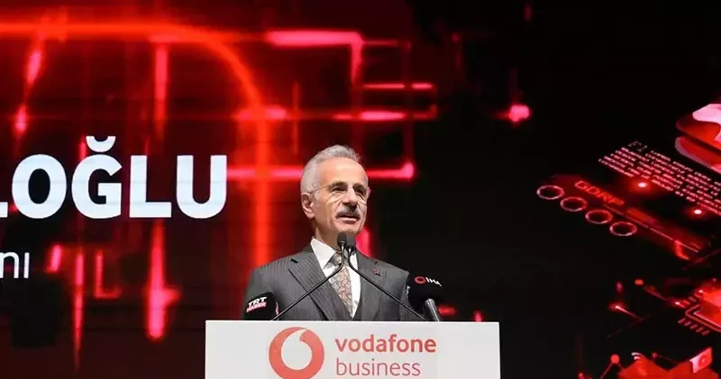 Bakan Uraloğlu: 5G yetkilendirme ihalesiyle 3 milyar 534 milyon dolar gelir elde ettik