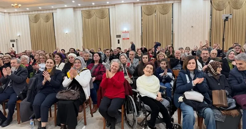 Gölcük’te Türk Halk Müziği Değirmendere Korosu konser verdi