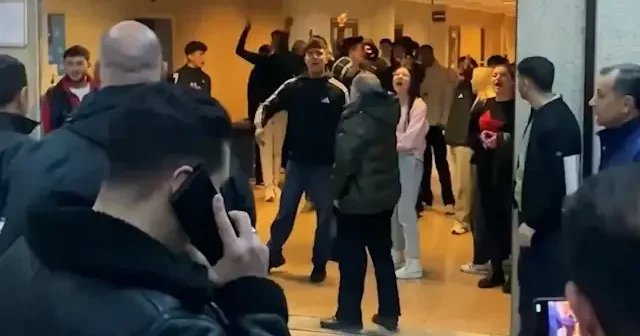 Hakan Çakır davasında yakınları katiller lehine slogan attı: Salon boşaltıldı VİDEO İZLE