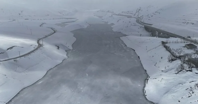 Hakkari de baraj gölü buz tuttu! Son dakika haberleri