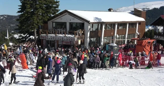 Uludağ da güneşli hafta sonu: Zirve tatilcilerle doldu Bursa Haberleri