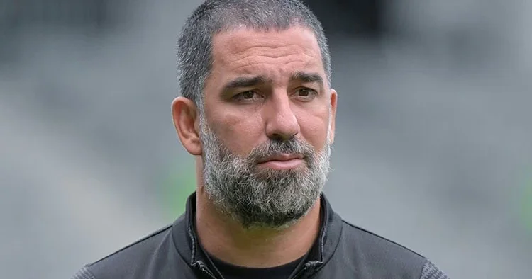 Arda Turan: Oyuncularım siren sesleri altında yaşıyor!