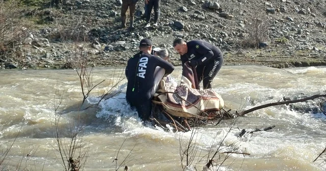Tokat ta kaybolan kadın dere yatağında ölü bulundu Tokat Haberleri
