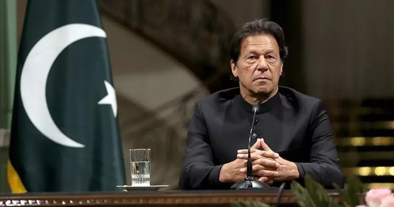 Pakistan ta tutuklu eski başbakan Khan, yüzde 85 görüş kaybı nedeniyle hastaneye kaldırılacak