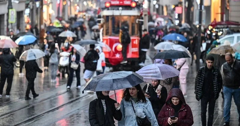 İstanbul da bu hafta hava nasıl olacak? AKOM haftalık raporu yayımladı: Fırtına ve yağış uyarısı