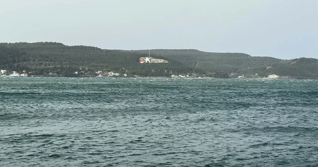 Çanakkale Boğazı fırtına nedeniyle çift yönlü ulaşıma kapatıldı Çanakkale Haberleri