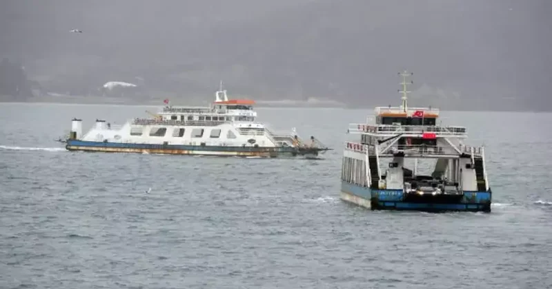Çanakkale Boğazı trafiğe kapandı, feribot seferleri durdu!