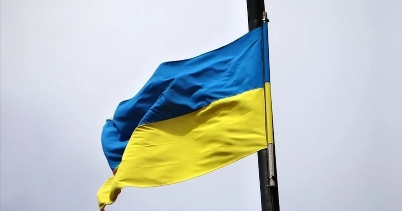 Ukrayna: Rusya bir haftada yaklaşık 1300 İHA, 1200 den fazla güdümlü bomba ve 50 füze ile saldırdı Sözcü Gazetesi