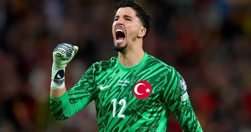 Altay Bayındır yeni sezonda Süper Lig e geri dönebilir: Herkesi şaşırtacak hamle Futbol Haberleri