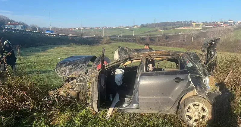 Otomobil tarlaya yuvarlandı: 1 ölü
