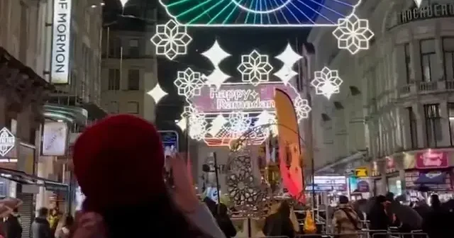 Londra’nın ünlü caddesi ramazan için süslendi: Turistlerin ilgi odağı oldu VİDEO İZLE