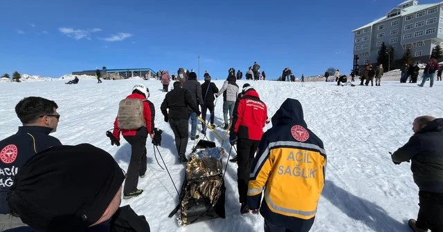 Uludağ da kızak faciası: Dereye uçan tatilciyi JAK kurtardı Bursa Haberleri