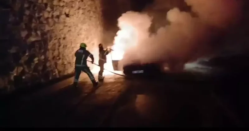 Mudanya yolunda korkutan araç yangını