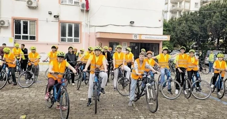 Bisiklet akran zorbalığını bitirdi… Pedallarla rehabilitasyon