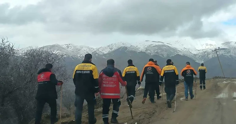8 gündür haber yok! 140 kişilik ekiple aranıyor